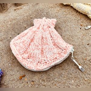 Handmade Knit Pinky Seashell Lined Coin Purse Wallet Little Mermaid Bag OOAK